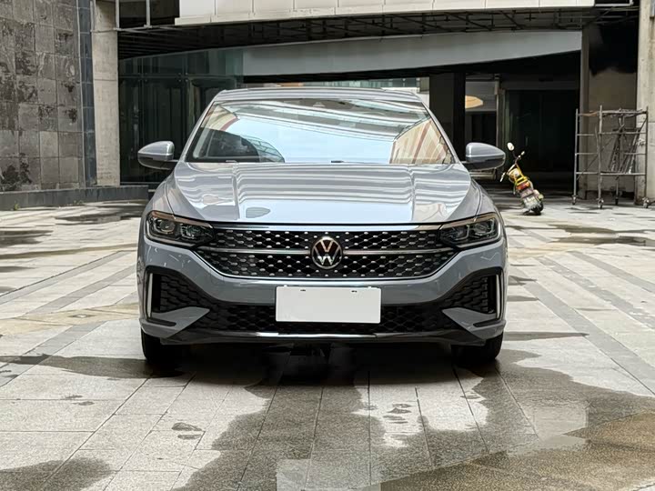 Фото 3 - Volkswagen Lavida