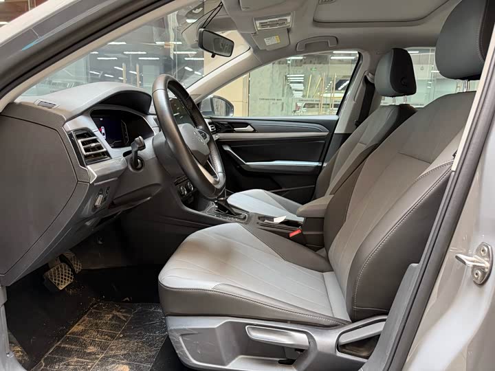 Фото 7 - Volkswagen Lavida