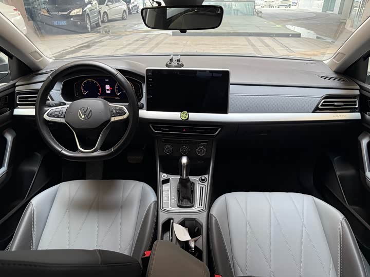 Фото 9 - Volkswagen Lavida