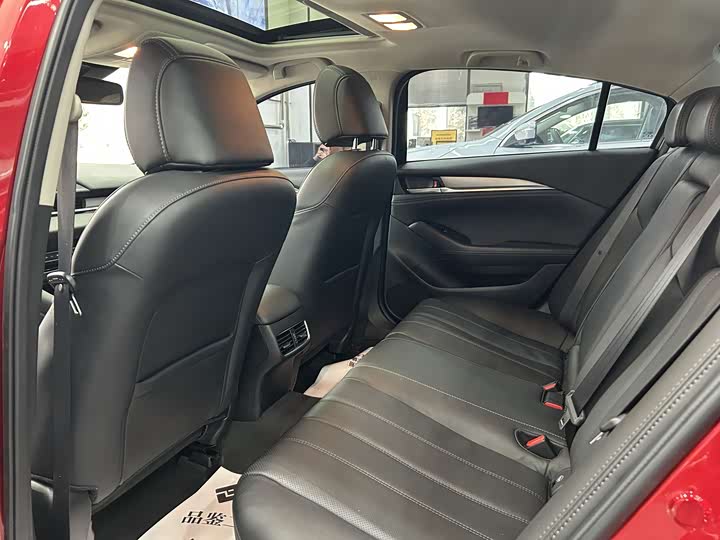 Фото 7 - Mazda Atenza