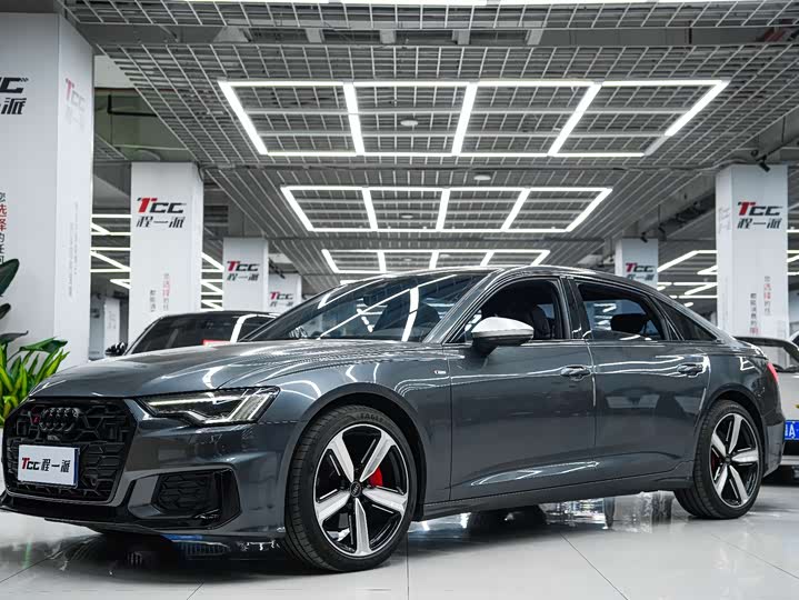 Фото 1 - Audi A6L