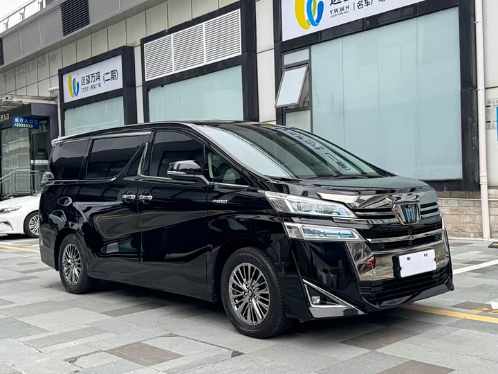 Фото 3 - Toyota Vellfire