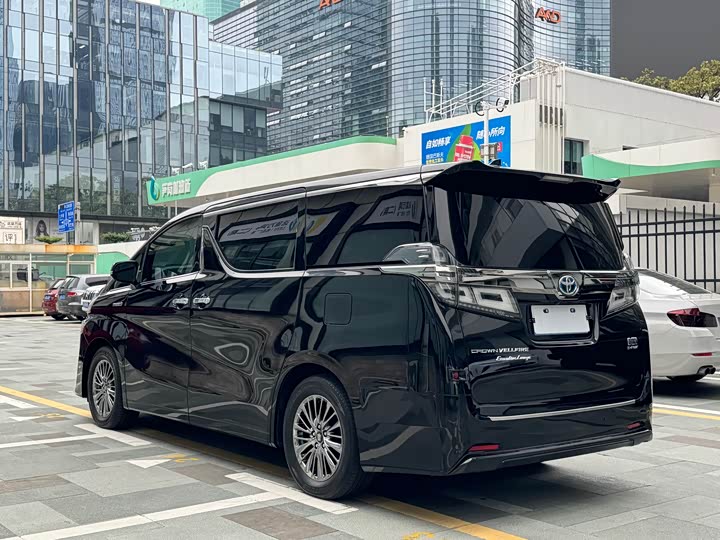 Фото 5 - Toyota Vellfire