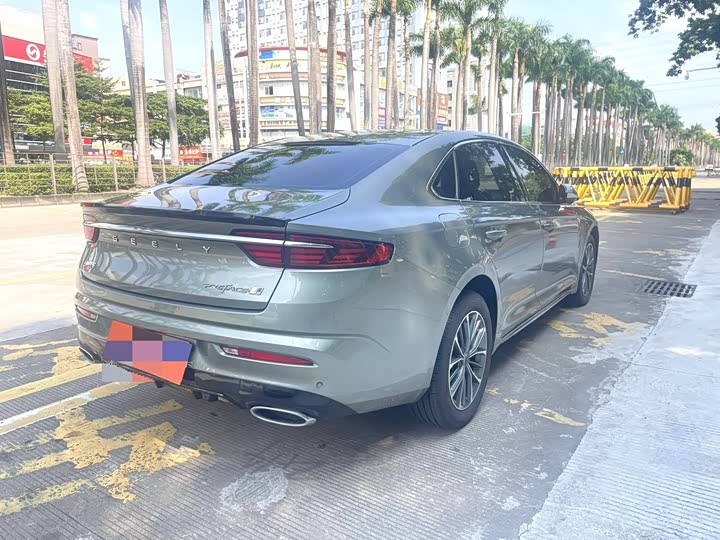 Фото 7 - Geely Preface