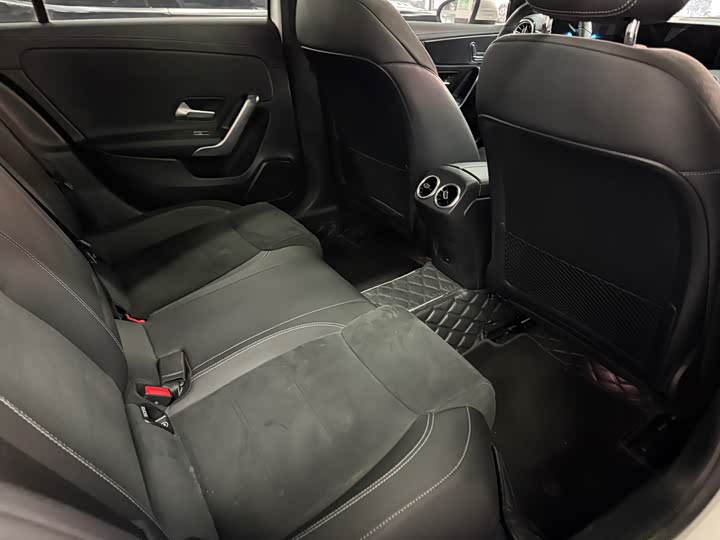 Фото 5 - Mercedes-Benz A-Class