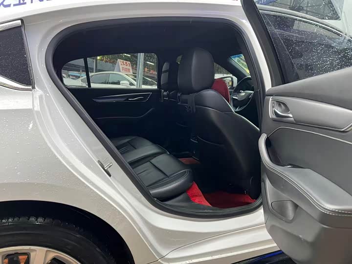 Фото 7 - Cadillac CT5