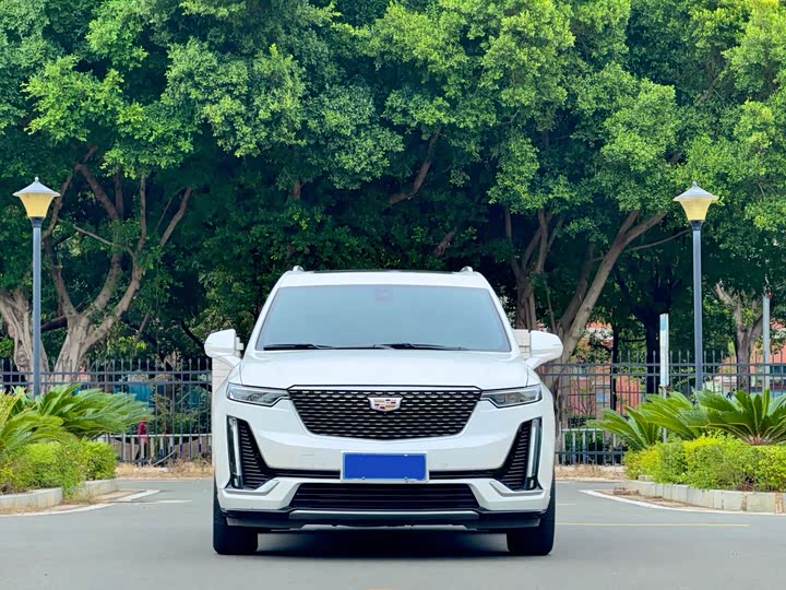 Фото 3 - Cadillac XT6