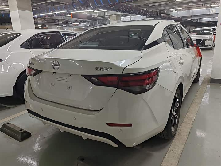 Фото 7 - Nissan Sylphy