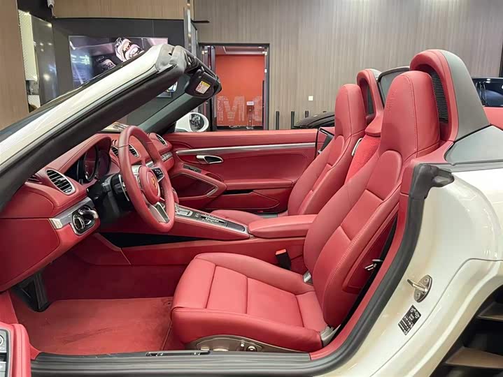 Фото 4 - Porsche 718