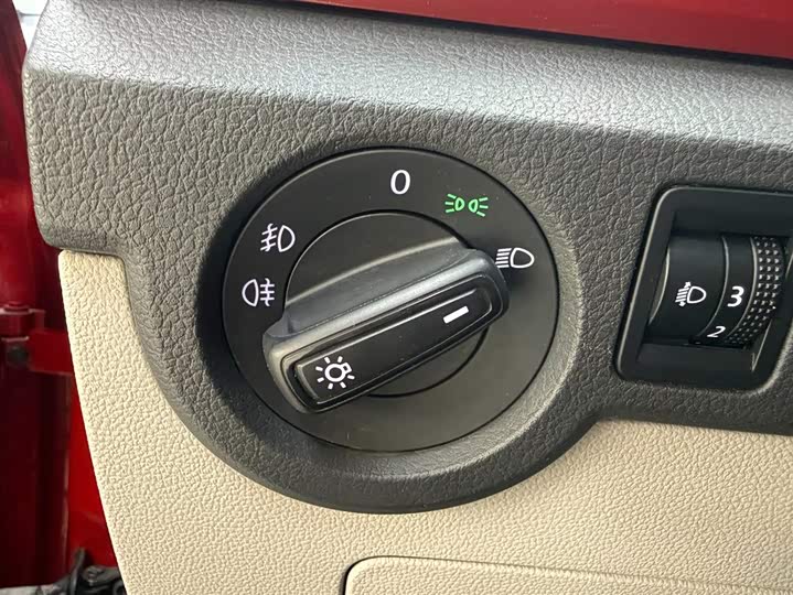 Фото 9 - Volkswagen T-Cross