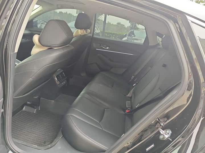 Фото 5 - Honda Accord