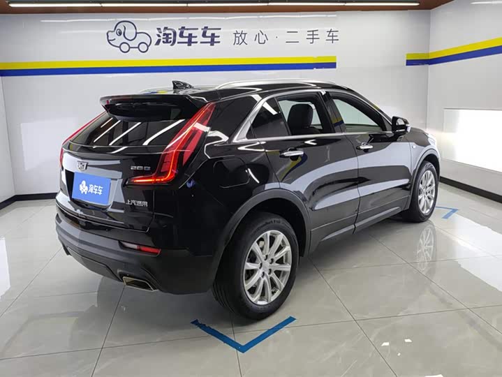 Фото 3 - Cadillac XT4