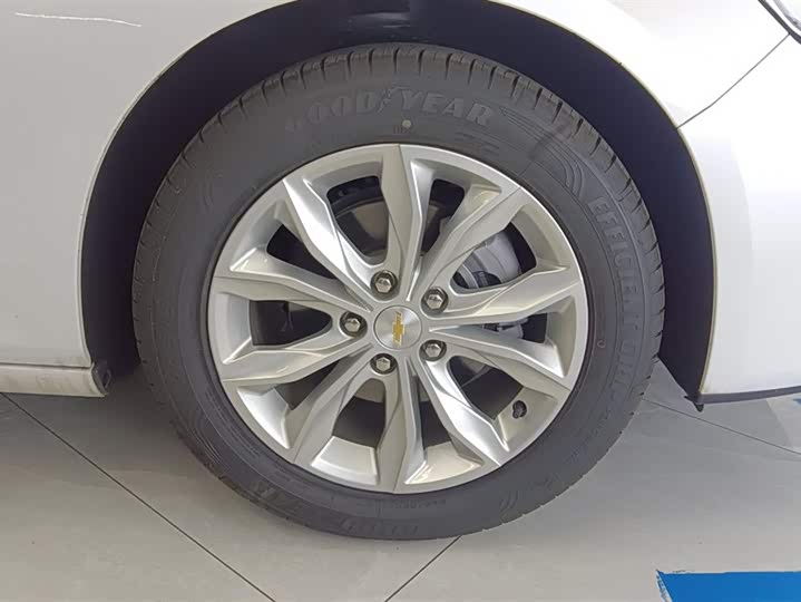 Фото 6 - Chevrolet Malibu XL