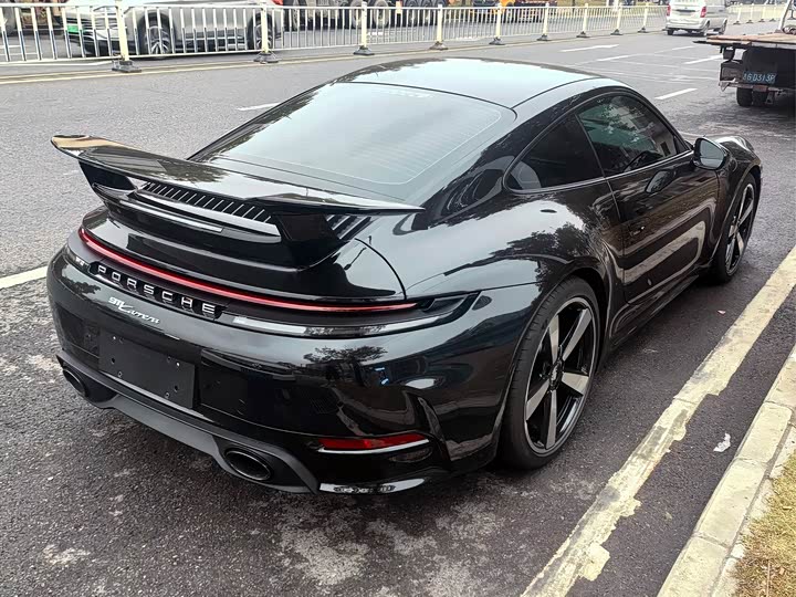 Фото 3 - Porsche 911