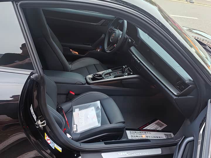 Фото 4 - Porsche 911