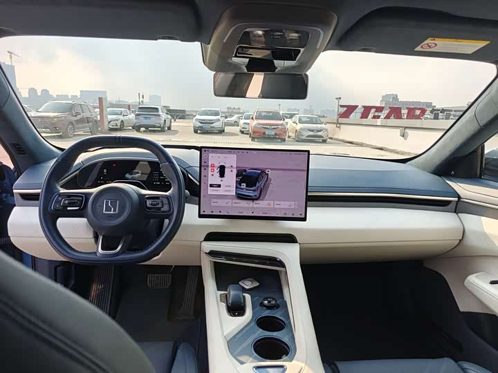 Фото 5 - Zeekr 001