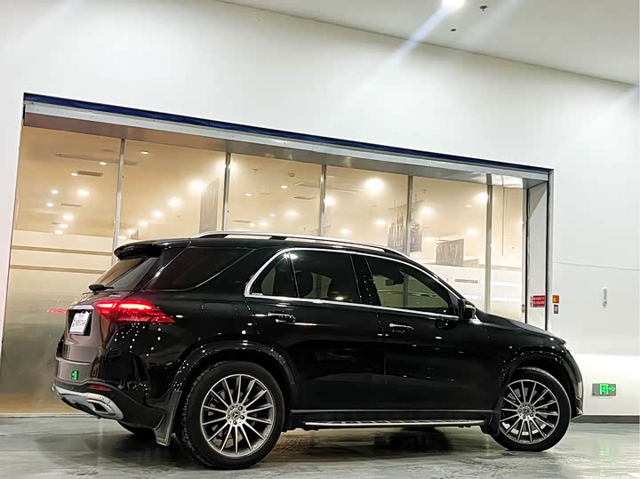 Фото 3 - Mercedes-Benz GLE-Class