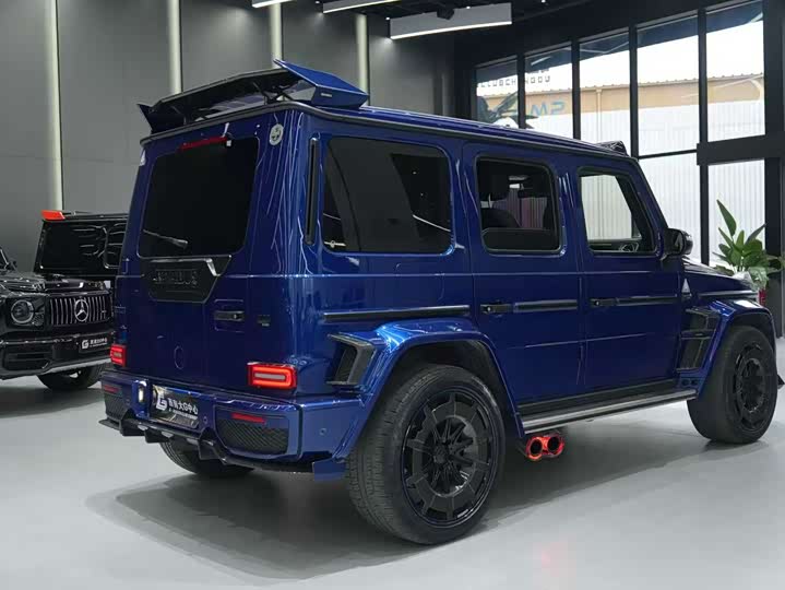 Фото 9 - Mercedes-Benz G-Class
