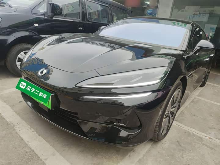 Фото 1 - Denza Z9GT