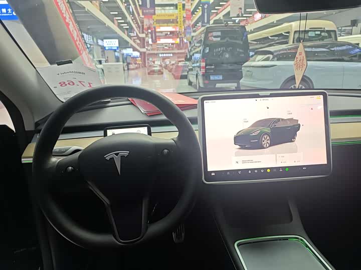 Фото 4 - Tesla Model Y