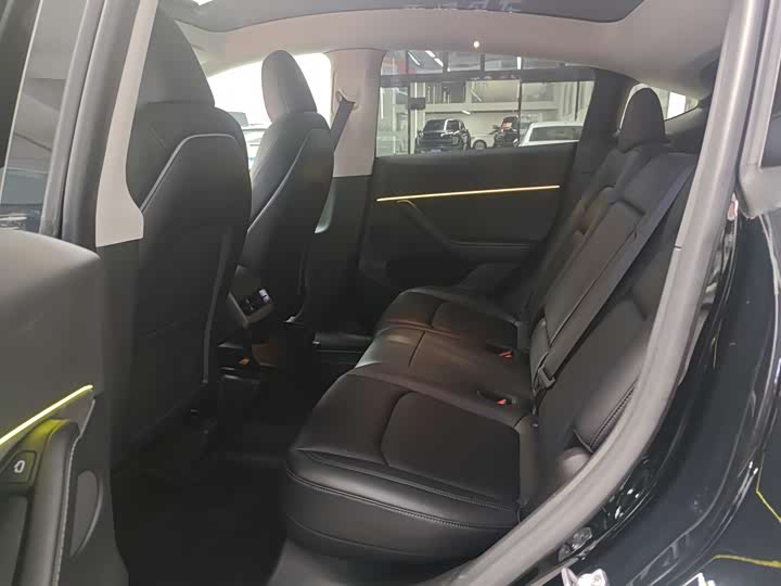 Фото 6 - Tesla Model Y