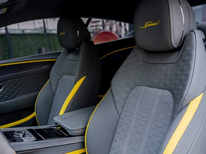 Фото 9 - Bentley Continental GT Hybrid