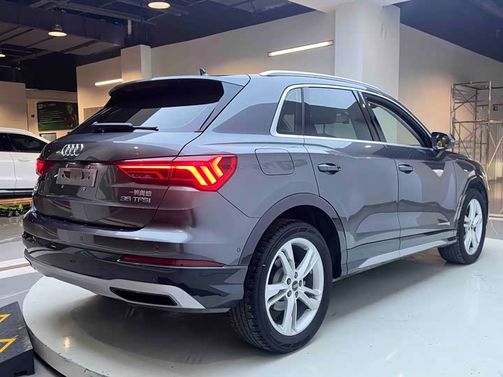 Фото 6 - Audi Q3