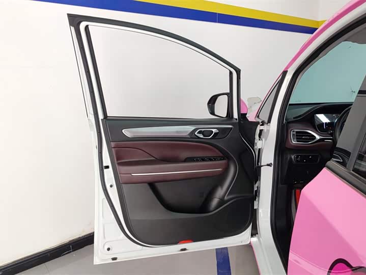 Фото 7 - GAC Trumpchi M6