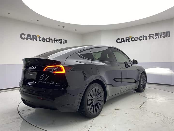 Фото 5 - Tesla Model Y