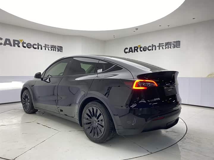 Фото 7 - Tesla Model Y