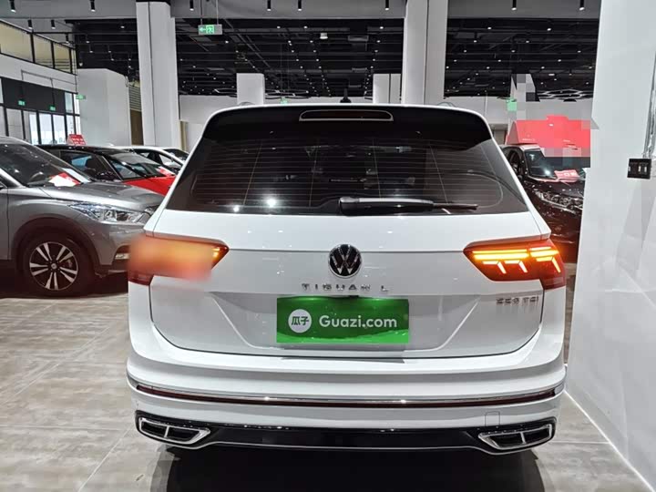 Фото 6 - Volkswagen Tiguan L Pro