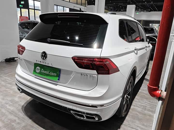 Фото 7 - Volkswagen Tiguan L Pro