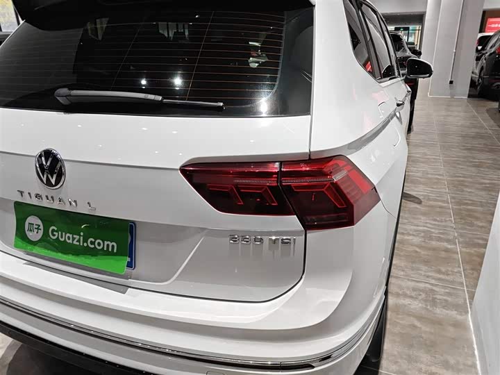 Фото 8 - Volkswagen Tiguan L Pro