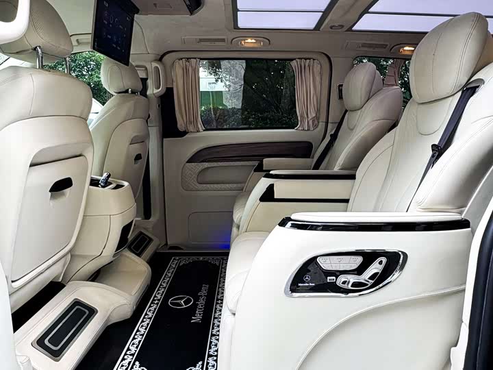 Фото 8 - Mercedes-Benz Vito