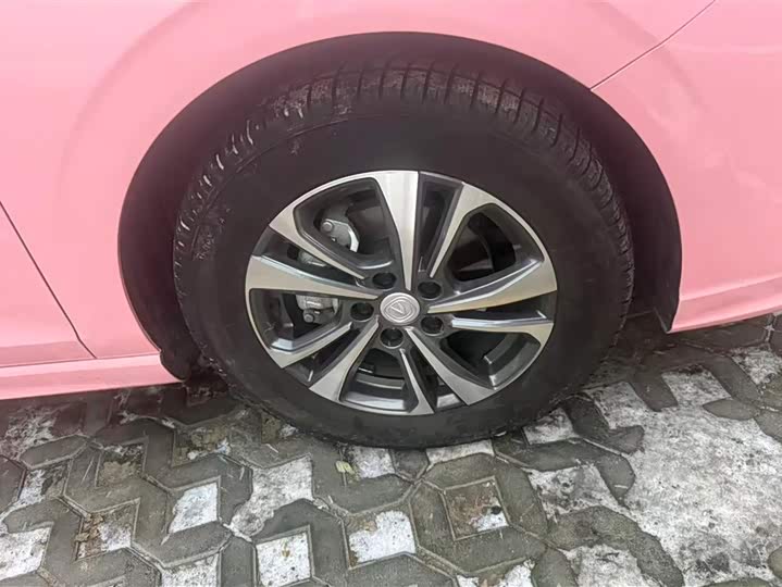 Фото 6 - Changan Eado Plus