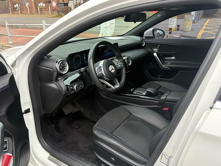 Фото 7 - Mercedes-Benz A-Class