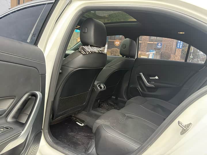 Фото 8 - Mercedes-Benz A-Class