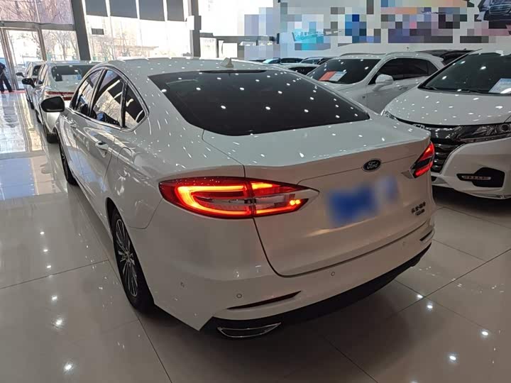 Фото 5 - Ford Mondeo