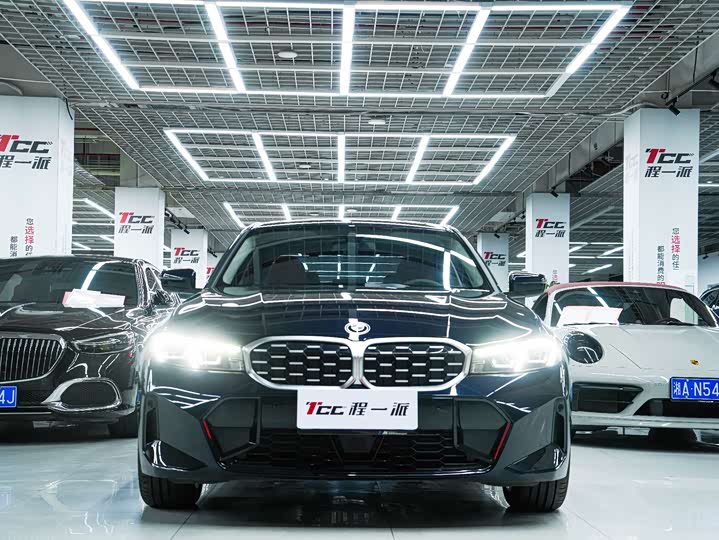 Фото 2 - BMW 3 Series