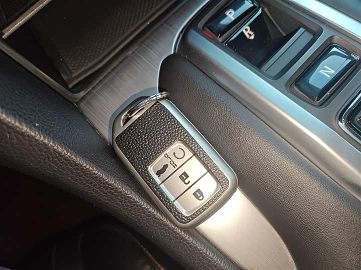 Фото 9 - Honda Avancier