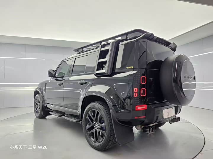 Фото 9 - Land Rover Defender