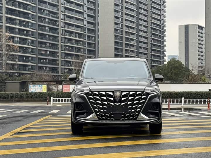 Фото 6 - Roewe iMax 8