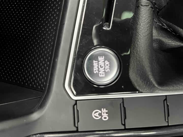 Фото 4 - Volkswagen Lavida