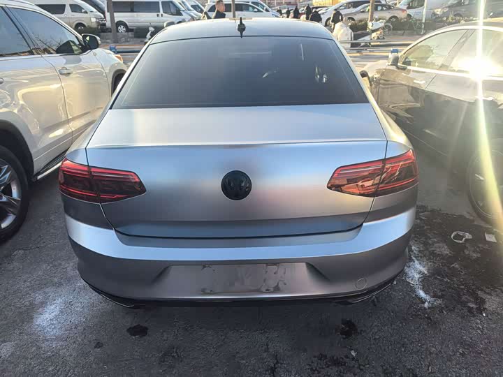 Фото 5 - Volkswagen Magotan