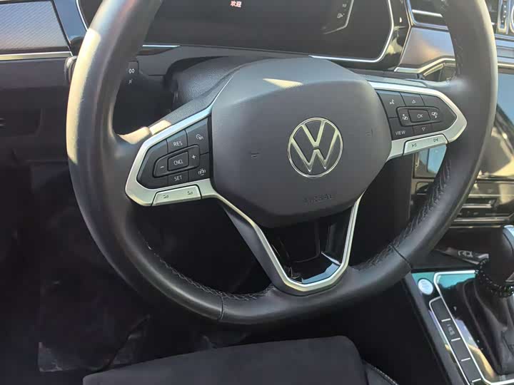 Фото 9 - Volkswagen Magotan