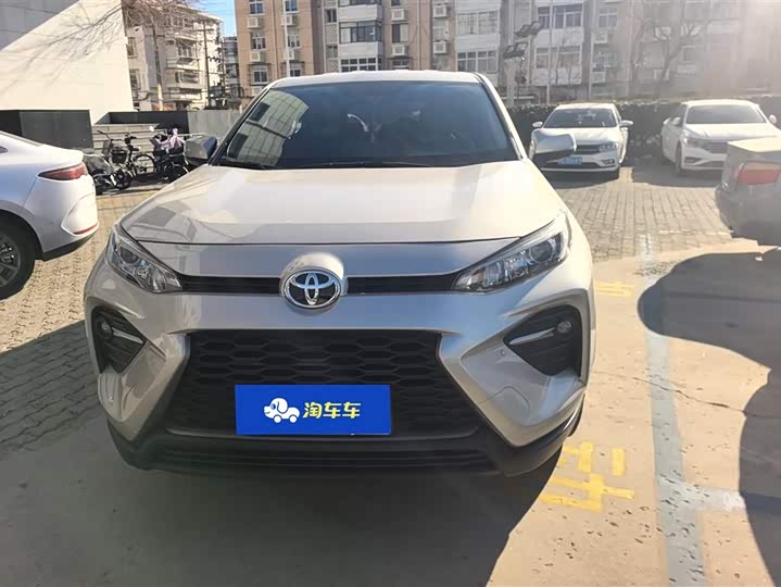 Фото 2 - Toyota Wildlander