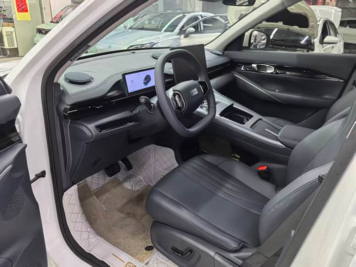 Фото 8 - Geely Galaxy E5