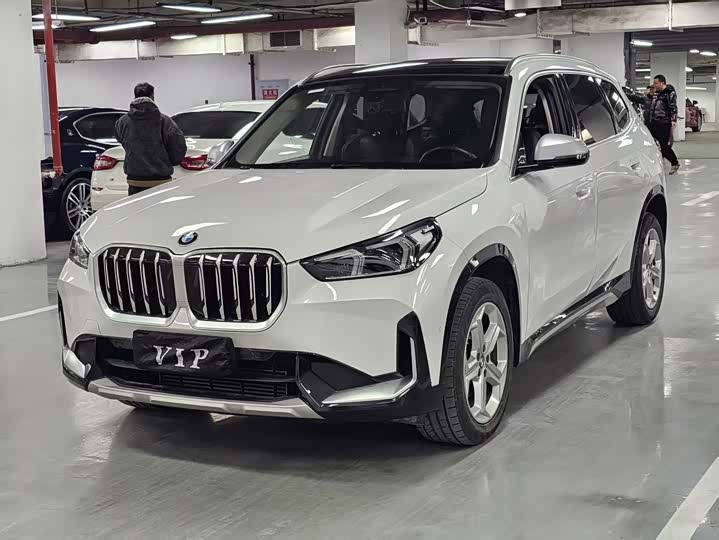 Фото 1 - BMW X1