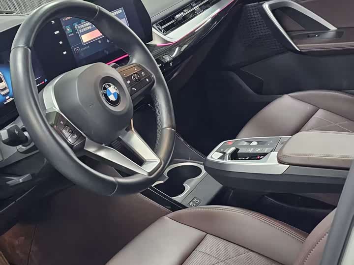 Фото 5 - BMW X1
