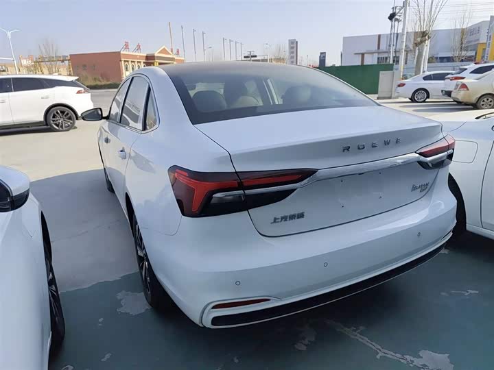 Фото 5 - Roewe i6 Max EV